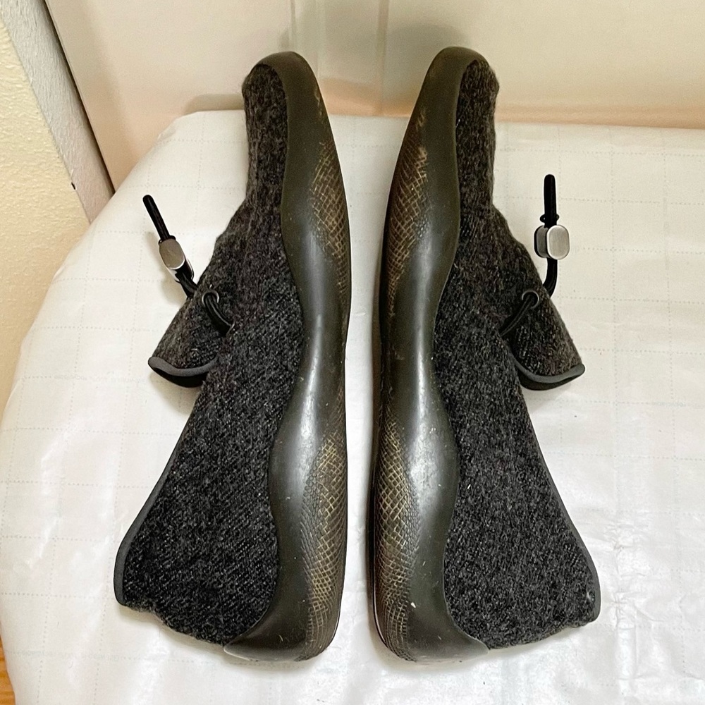 Authentic Prada classic toggle wool loafers - Picture 8 of 14